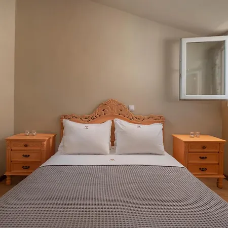 Apartment Melanthi Urban